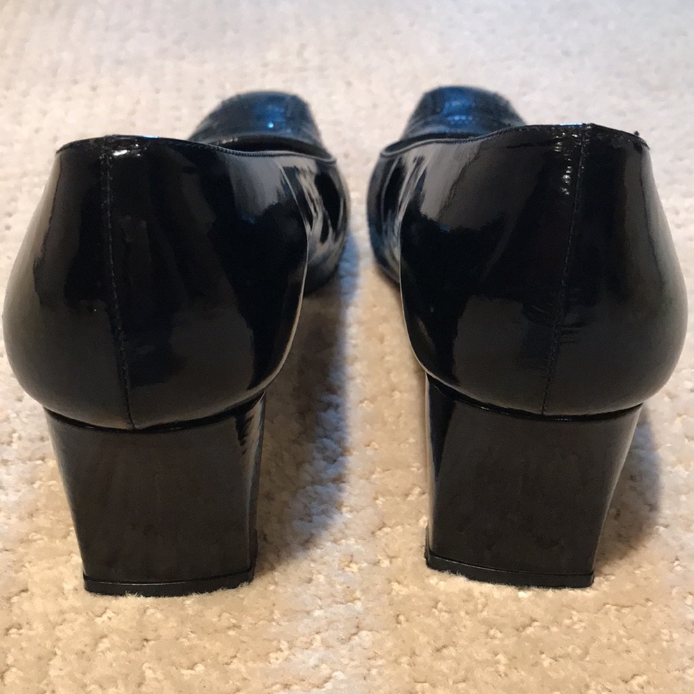 Stuart Weitzman Square Toe Heels Size 6 - image 4